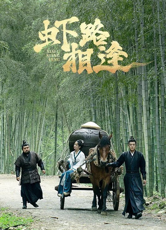 出租房公共浴室安裝攝像頭偷拍兩個妹子一起來洗澡脫光了都喜歡往對方奶子上瞄 - 舔狗之家